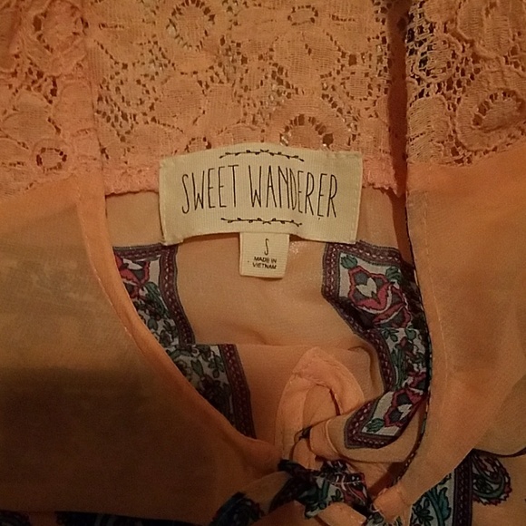 Blouse - Picture 2 of 4